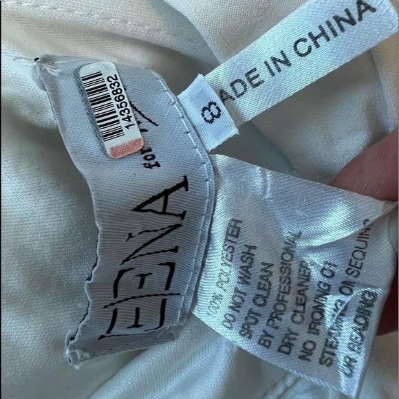 IEENA for Mac Duggal Off-the-Shoulder Gown In White - Picture 15 of 16